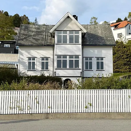 Daire Modern Comfort With Free Parking