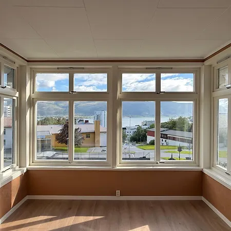 Modern Comfort With Free Parking Daire *