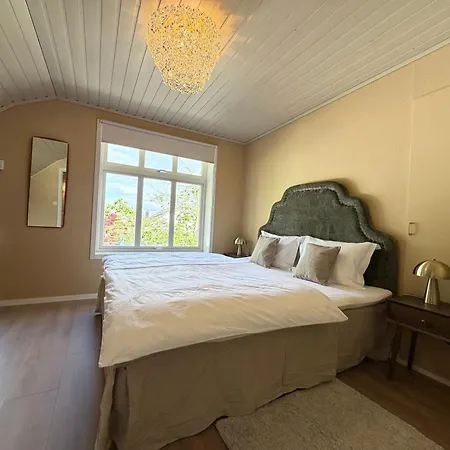 Apartman Modern Comfort With Free Parking